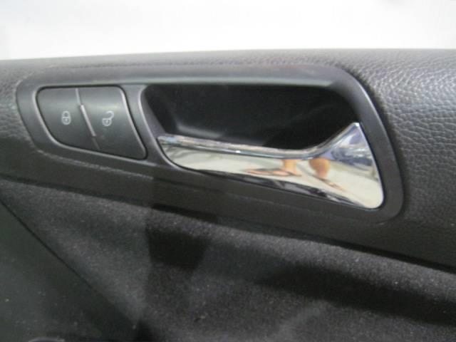 VW Passat (B6) 2005-2010 для Ручка двери внутренняя правая