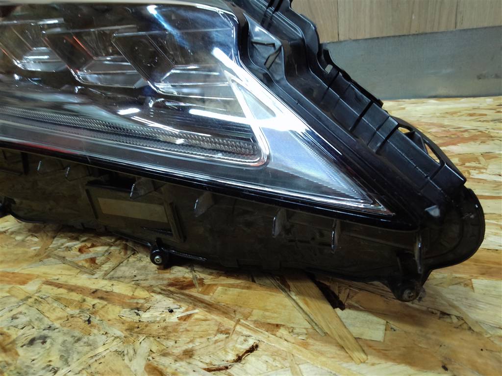 Lexus RX 350/450H 2017-2019 для Фара правая Lexus RX 350/450H 2017-2019 для Фара правая