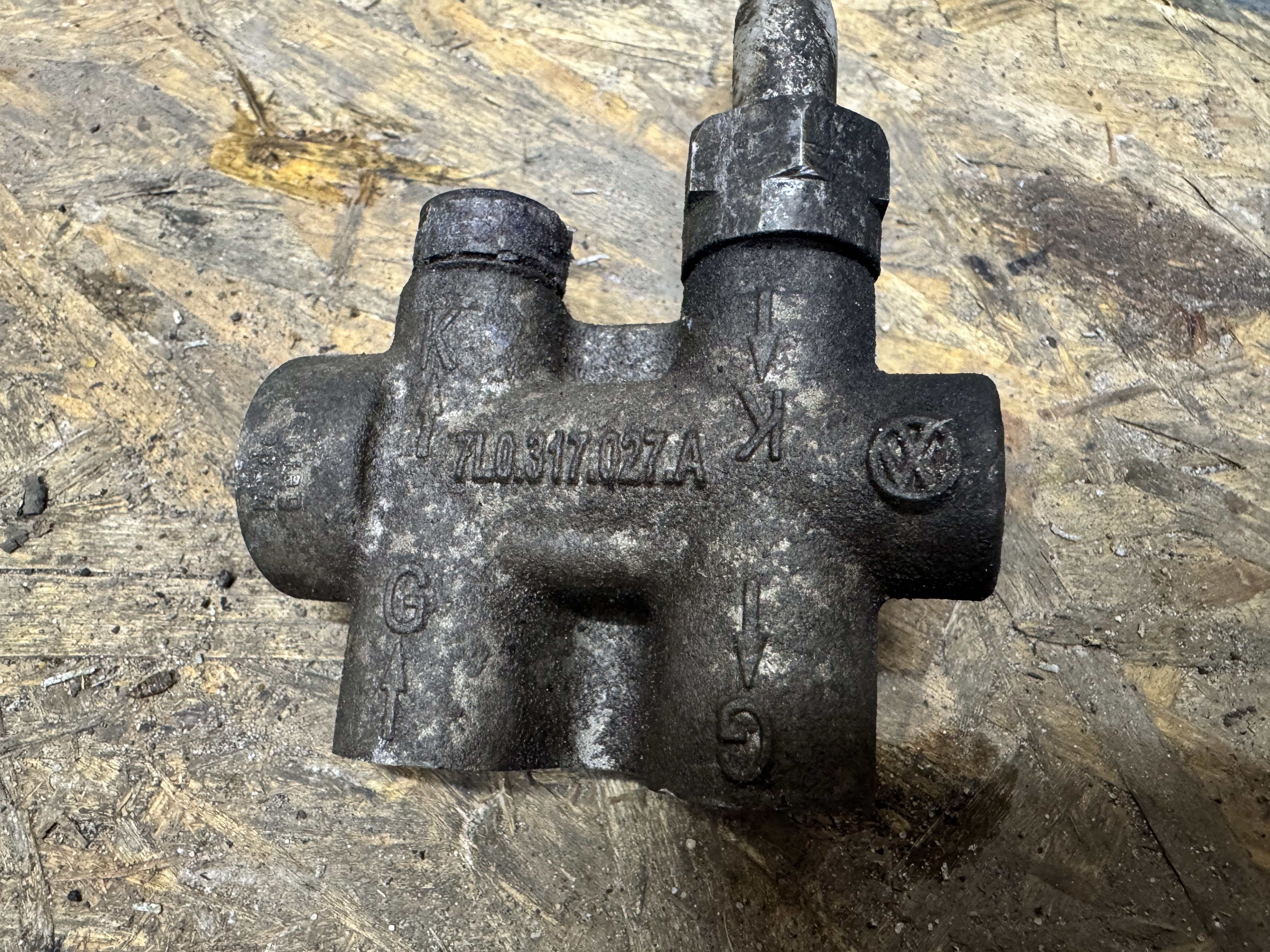 VW Touareg 2002-2010 для Термостат