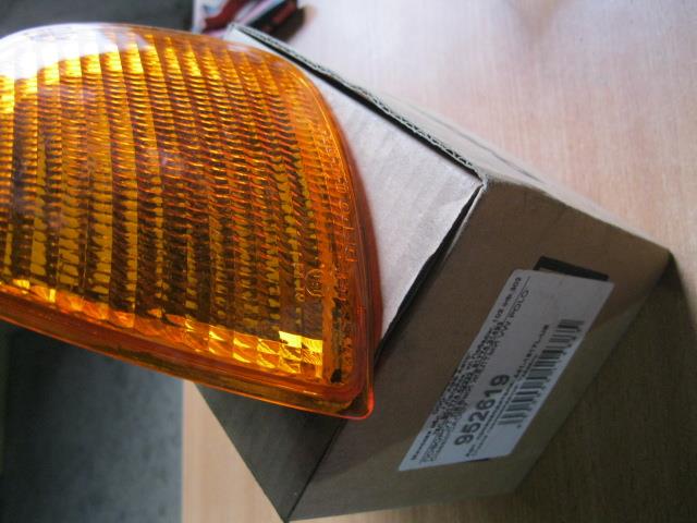 VW Polo 1999-2001 для Указатель поворота левый желтый