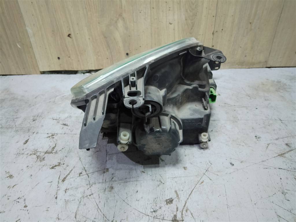 Ford Fiesta 2001-2007 для Фара левая Ford Fiesta 2001-2007 для Фара левая