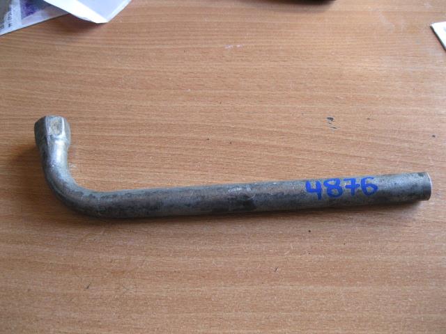 VW Passat (B5) 1996-2000 для Ключ баллонный