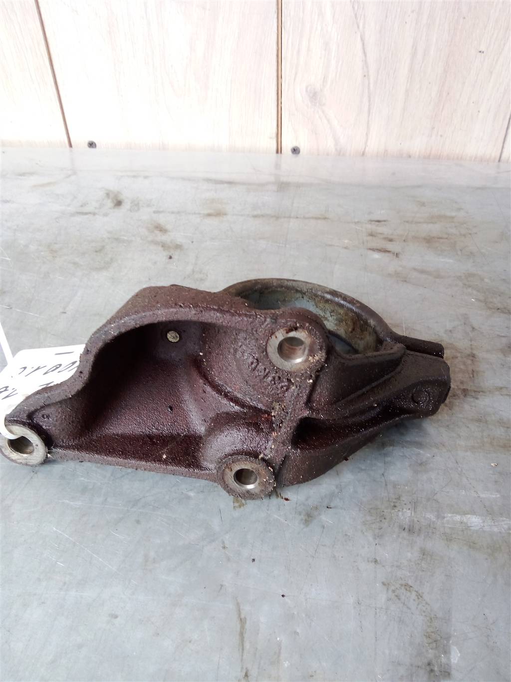 Ford Focus II 2005-2008 для Кронштейн промежуточного вала