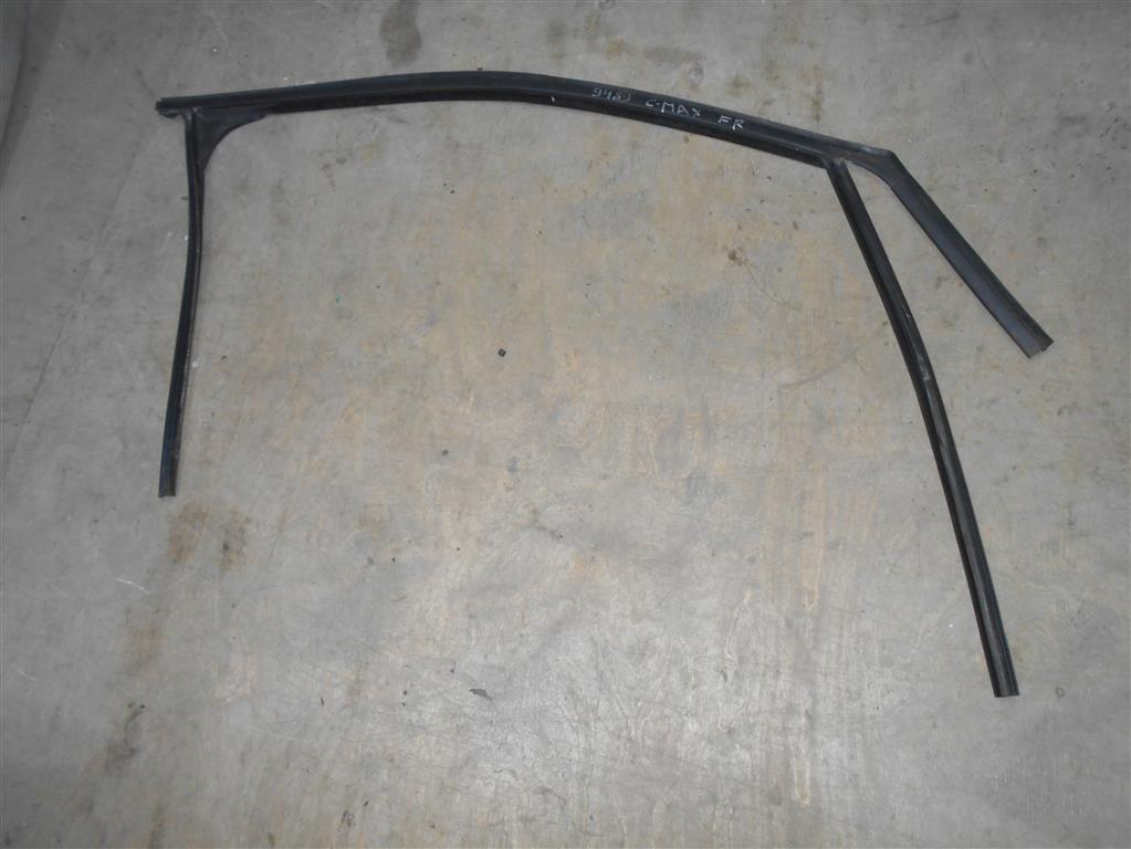 Ford C-MAX 2003-2011 для Уплотнитель стекла передней двери правой