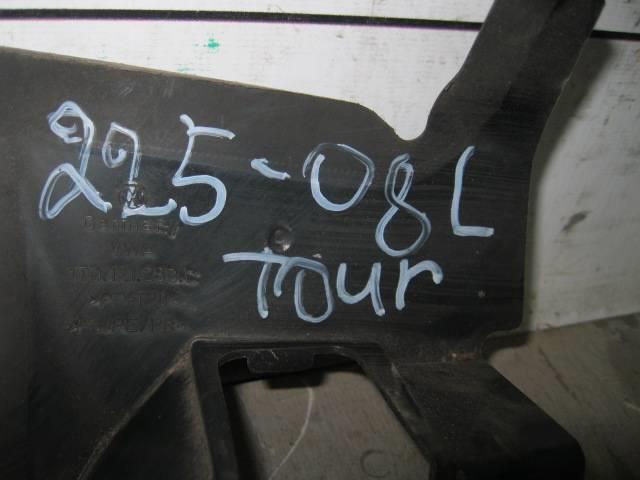 VW Touran 2003-2010 для Воздуховод радиатора правый