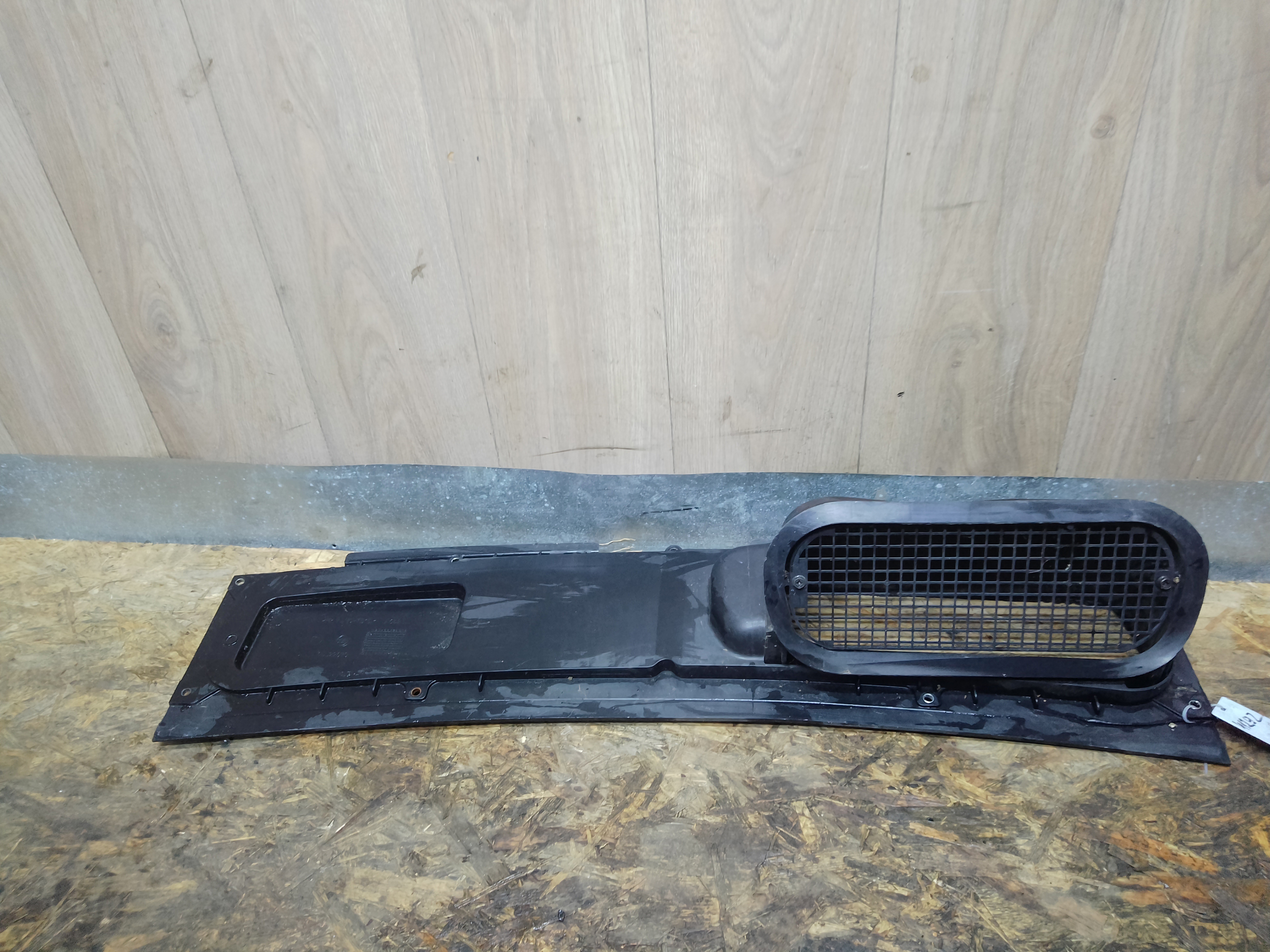 Opel Vivaro  с 2006-2014 для Воздухозаборник