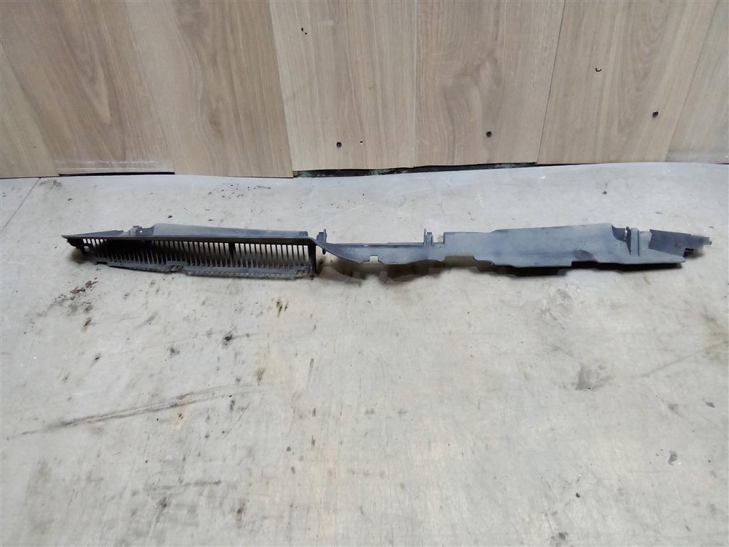 VW Passat (B6) 2005-2010 для Воздуховод радиатора верхний