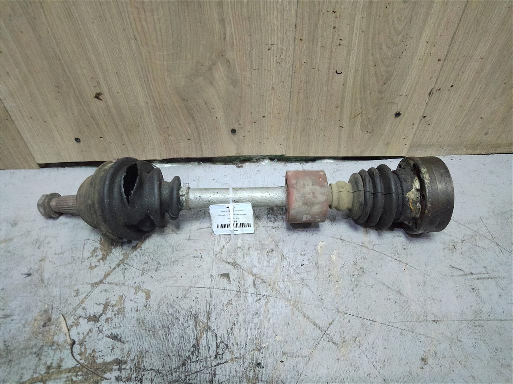 VW Passat (B3) 1988-1993 для Полуось передняя левая