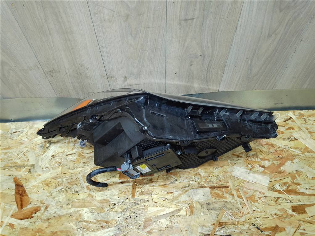 Lexus RX 350/450H 2017-2019 для Фара правая Lexus RX 350/450H 2017-2019 для Фара правая