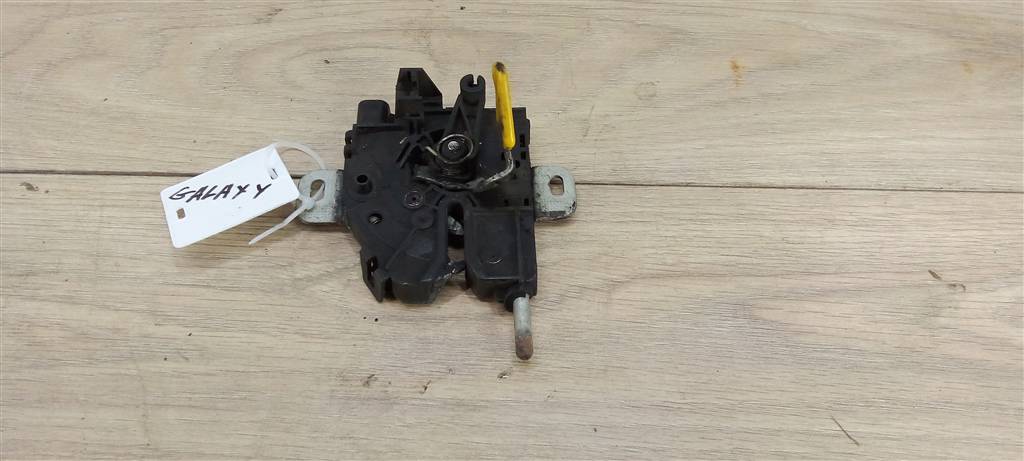 Ford Galaxy 2006-2015 для Замок капота Ford Galaxy 2006-2015 для Замок капота