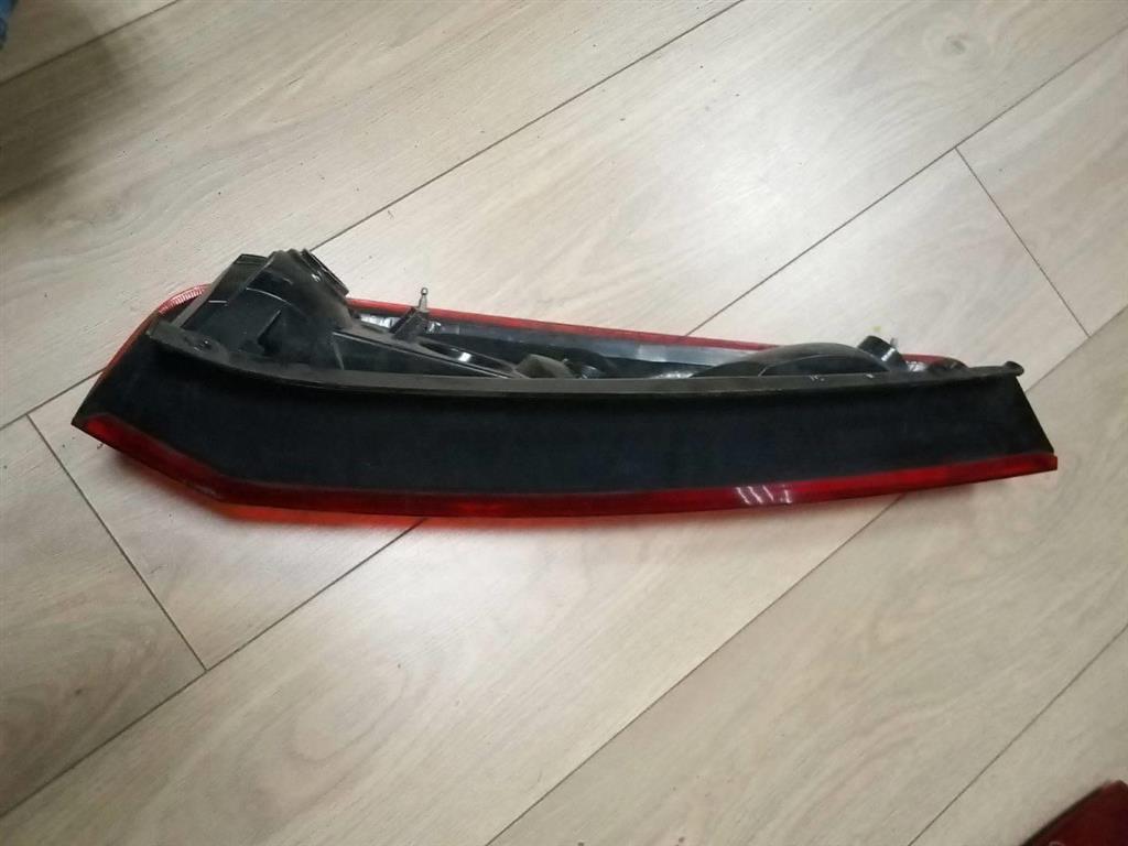 Ford Fiesta 2001-2007 для Фонарь задний правый Ford Fiesta 2001-2007 для Фонарь задний правый