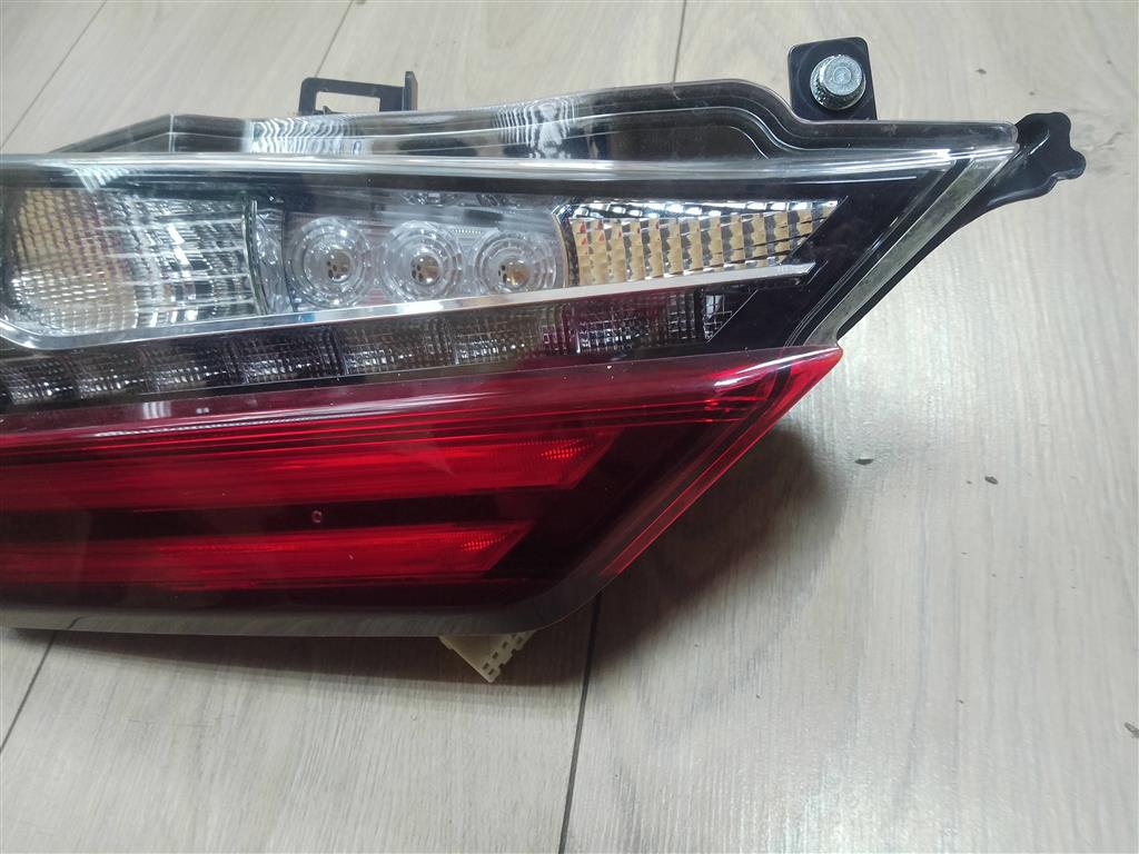 Lexus RX 350/450H 2017-2019 для Фонарь задний внутренний левый Lexus RX 350/450H 2017-2019 для Фонарь задний внутренний левый