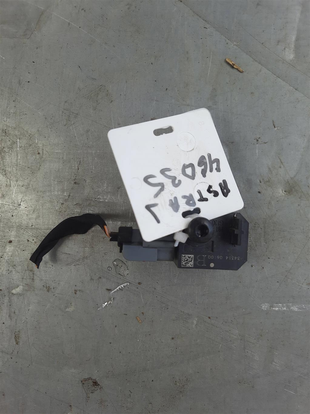 Opel Astra J 2010 - для Датчик AIR BAG