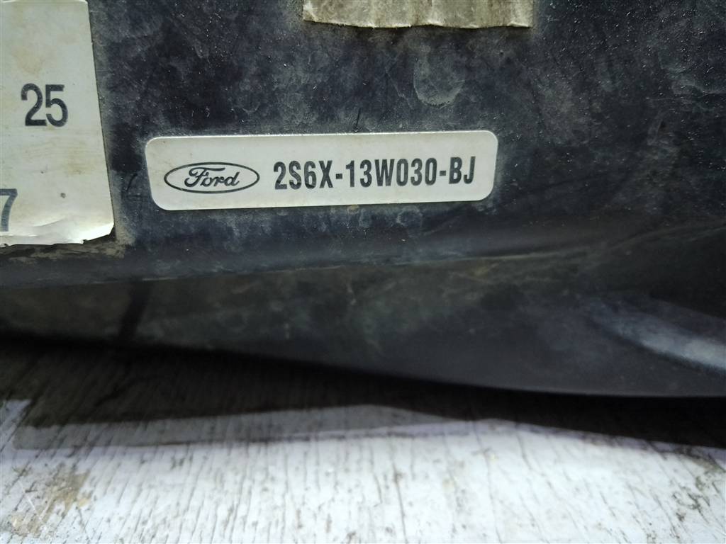 Ford Fiesta 2001-2007 для Фара левая Ford Fiesta 2001-2007 для Фара левая