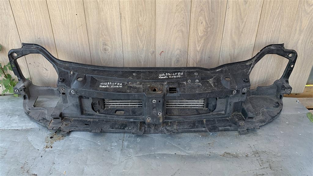 Opel Vivaro  с 2006-2014 для Панель передняя телевизор