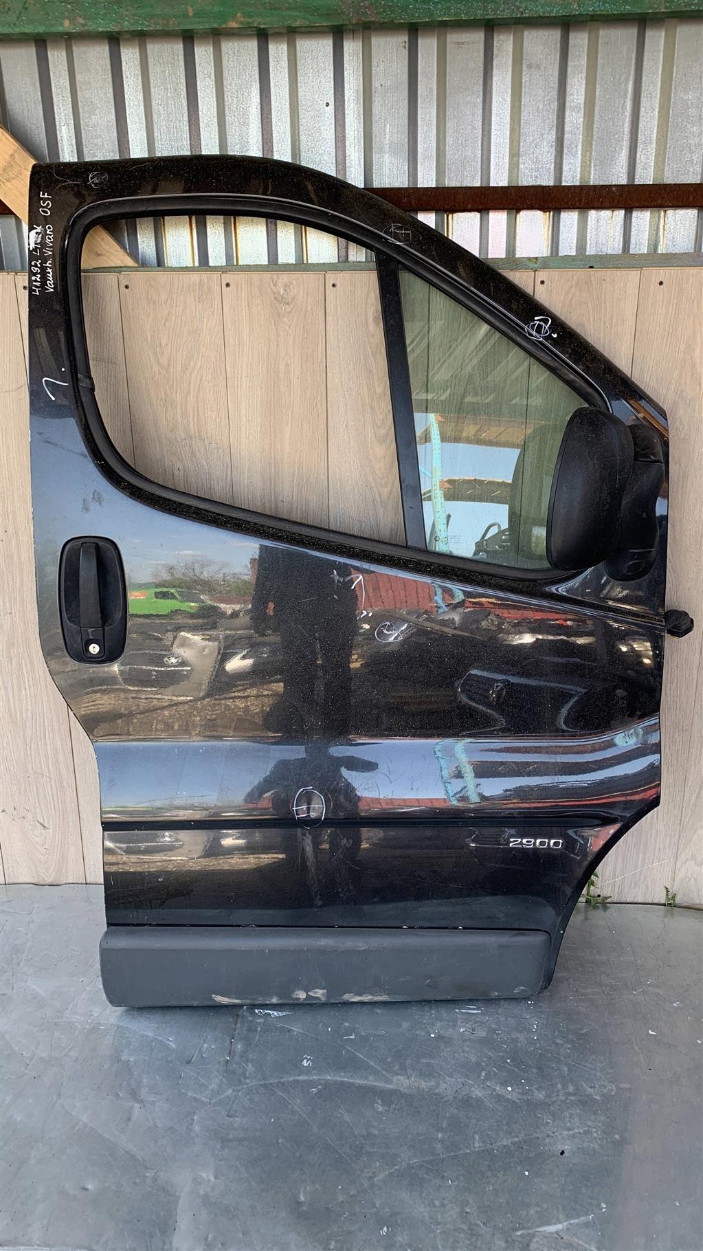 Opel Vivaro  с 2006-2014 для Дверь передняя правая