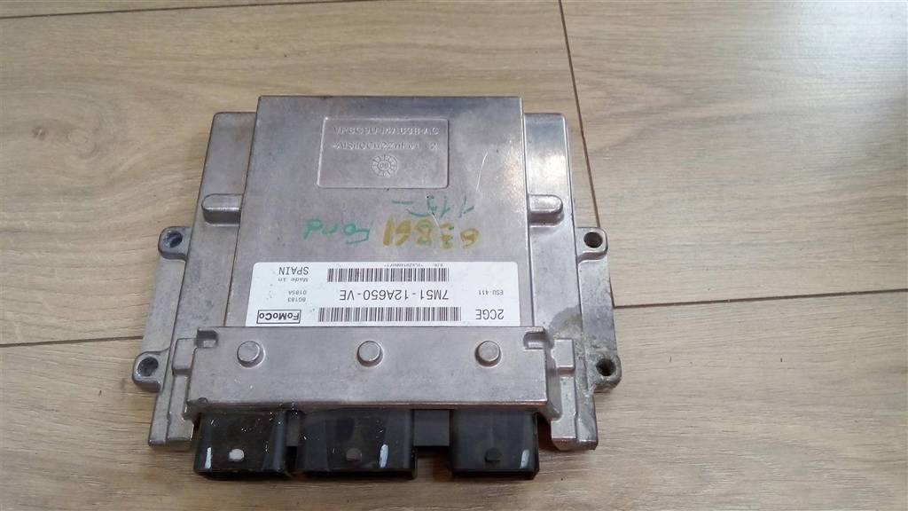 Ford C-MAX 2003-2011 для Блок управления двигателем