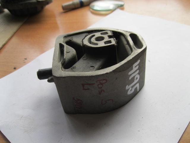 VW Passat (B5) 1996-2000 для Опора КПП левая