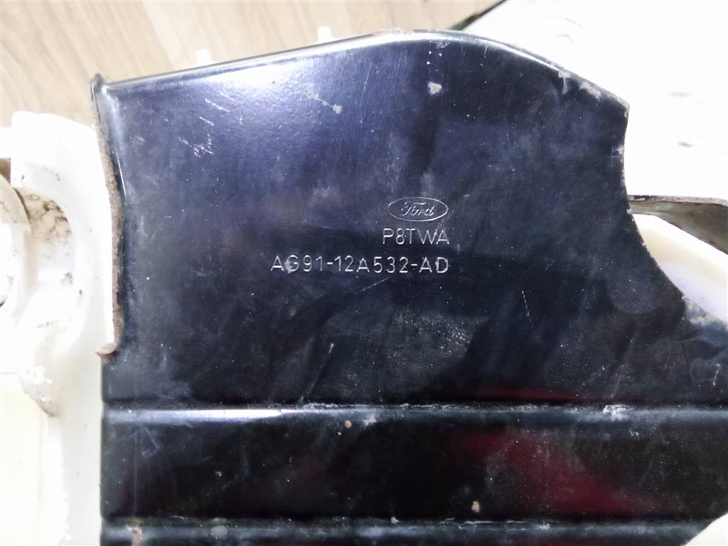 Ford Galaxy 2006-2015 для Бачок омывателя лобового стекла Ford Galaxy 2006-2015 для Бачок омывателя лобового стекла