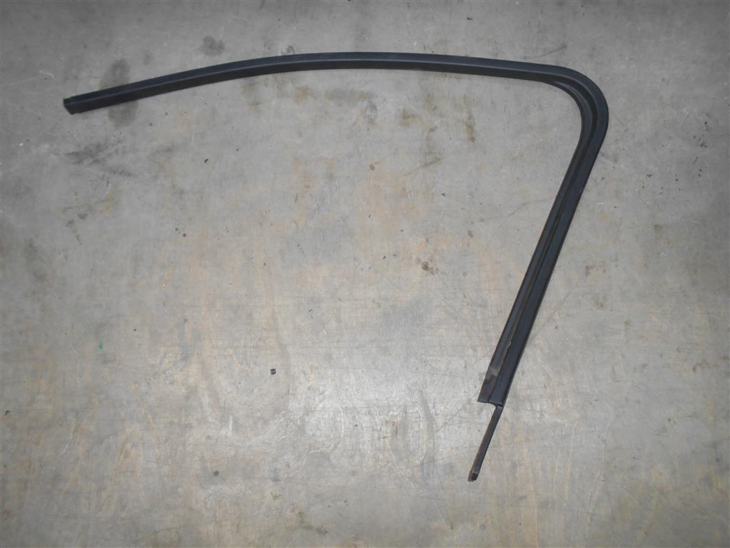 Ford C-MAX 2003-2011 для Накладка двери передней правой