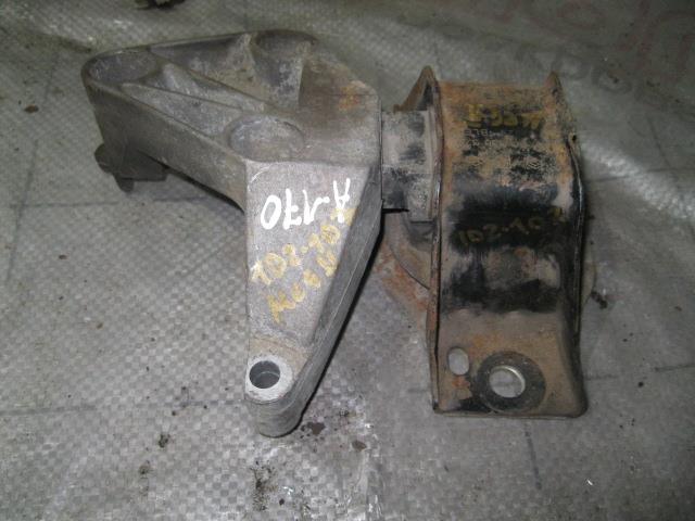 Renault Megane II 2002-2009 для Опора двигателя правая Renault Megane II 2002-2009 для Опора двигателя правая