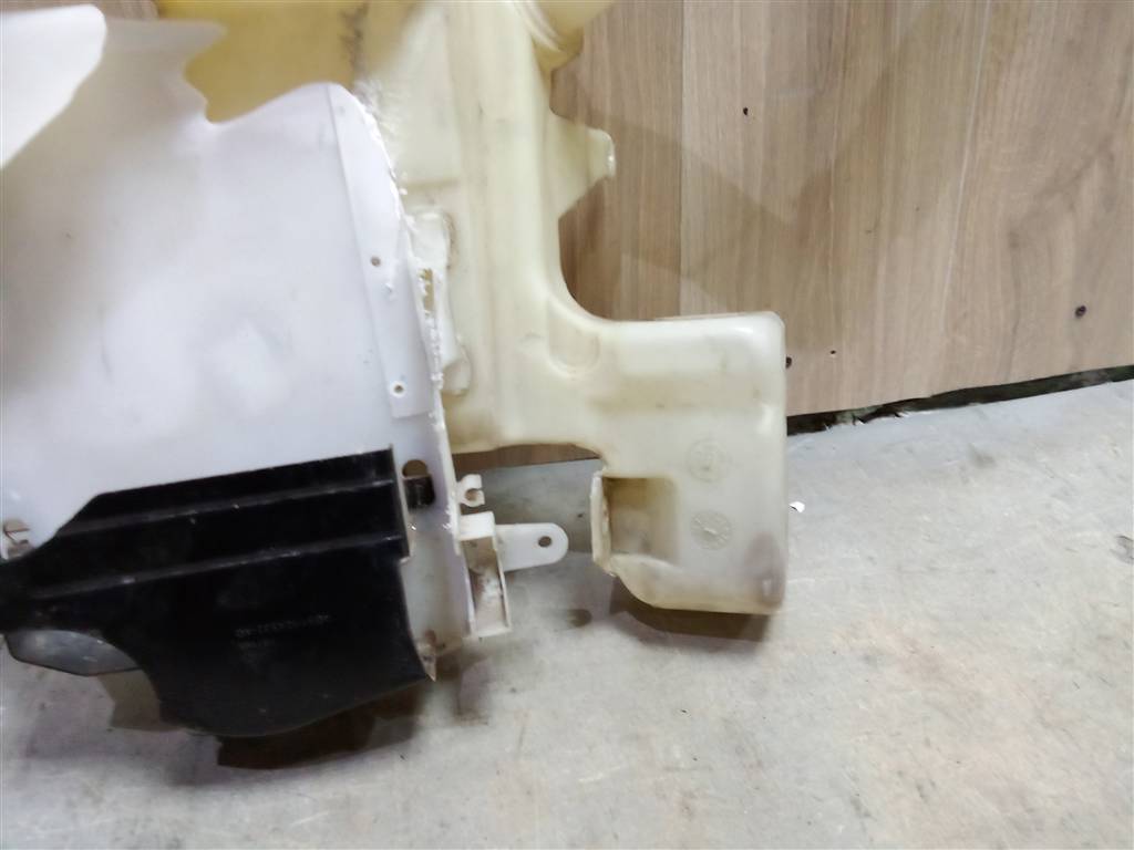 Ford Galaxy 2006-2015 для Бачок омывателя лобового стекла Ford Galaxy 2006-2015 для Бачок омывателя лобового стекла