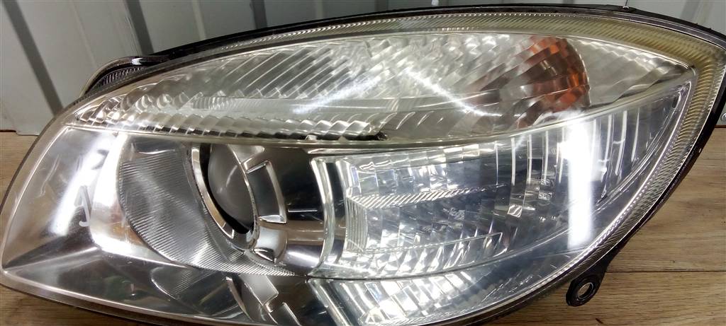 Skoda Fabia 2007-2015 для Фара левая Skoda Fabia 2007-2015 для Фара левая