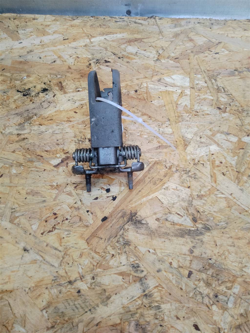 Opel Vivaro с 2006-2014 для Ограничитель двери Opel Vivaro с 2006-2014 для Ограничитель двери