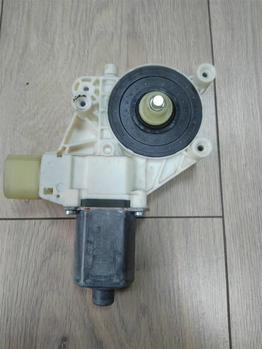 Ford Mondeo IV 2007-2015 для Мотор стеклоподъемника передний правый