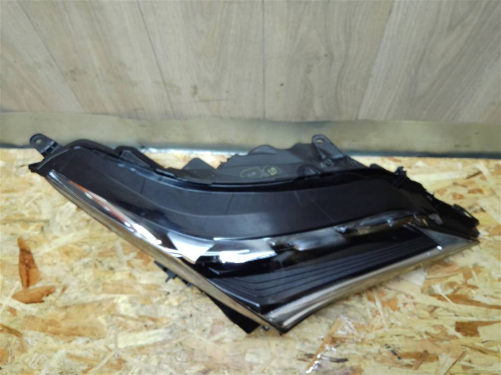 Lexus RX 350/450H 2017-2019 для Фара правая Lexus RX 350/450H 2017-2019 для Фара правая