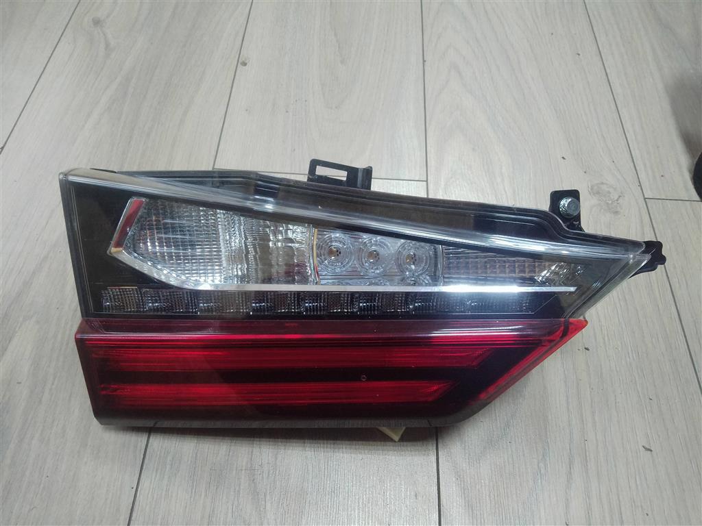 Lexus RX 350/450H 2017-2019 для Фонарь задний внутренний левый Lexus RX 350/450H 2017-2019 для Фонарь задний внутренний левый