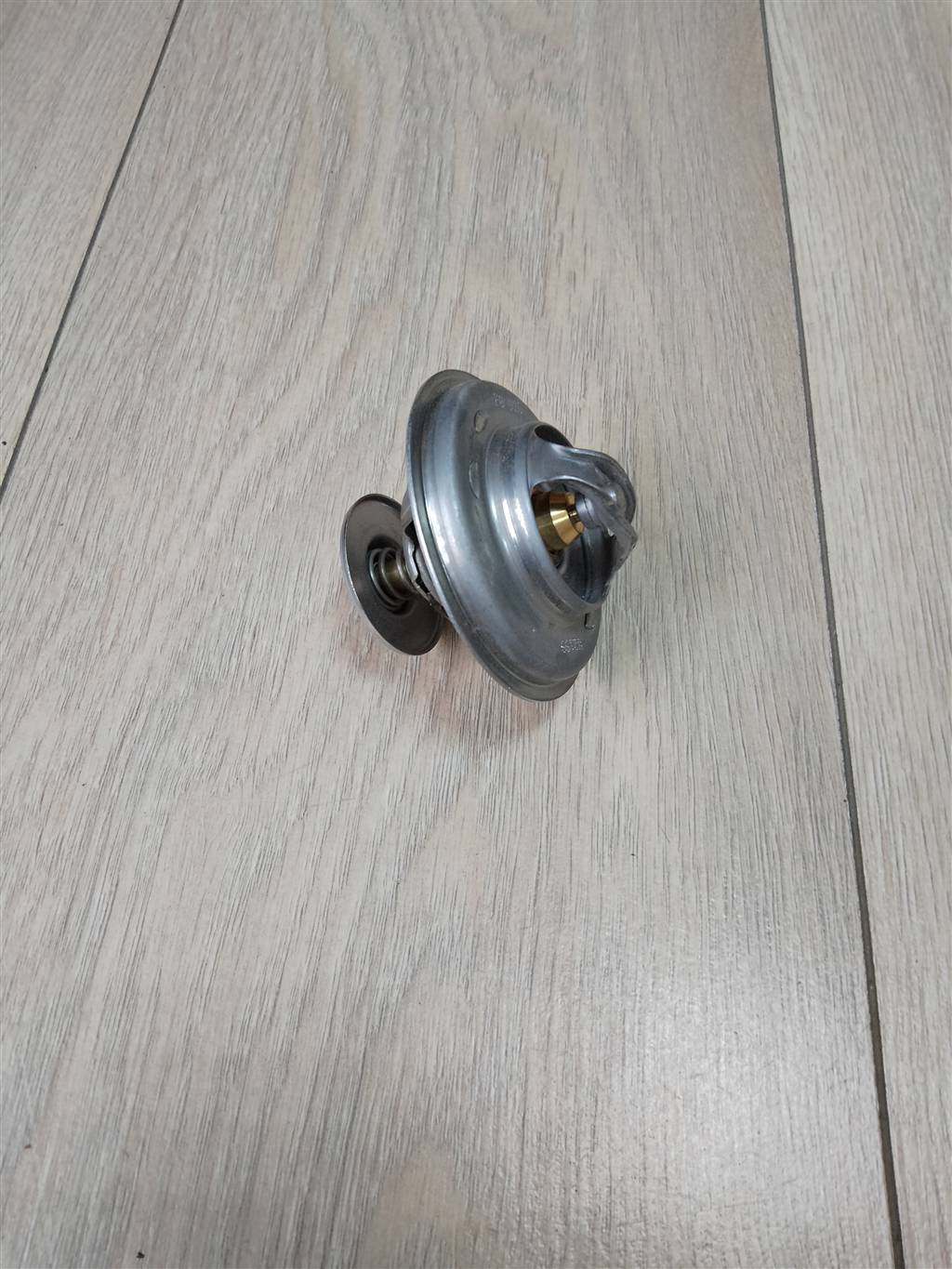 VW Passat (B5) 1996-2000 для Термостат