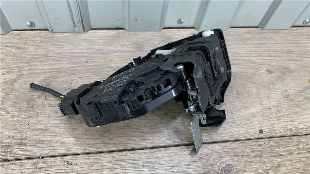 Ford Focus II 2005-2008 для Замок двери задней правой