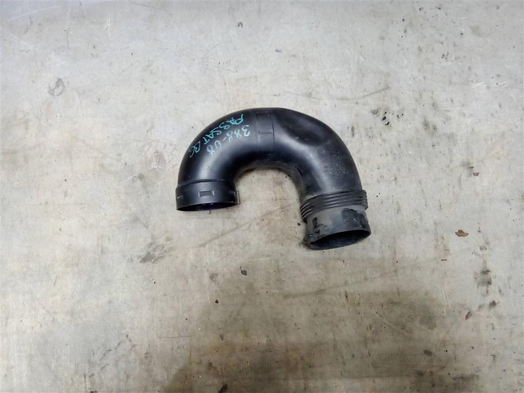 VW Passat (B6) 2005-2010 для Патрубок воздушного фильтра