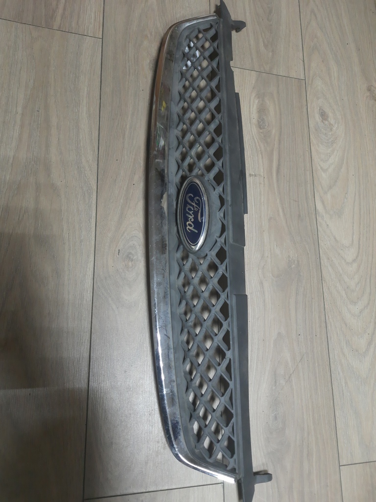 Ford Fiesta 2001-2007 для Решетка радиатора