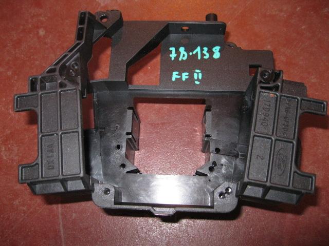 Ford Focus II 2005-2008 для Кронштейн (сопут. товар)