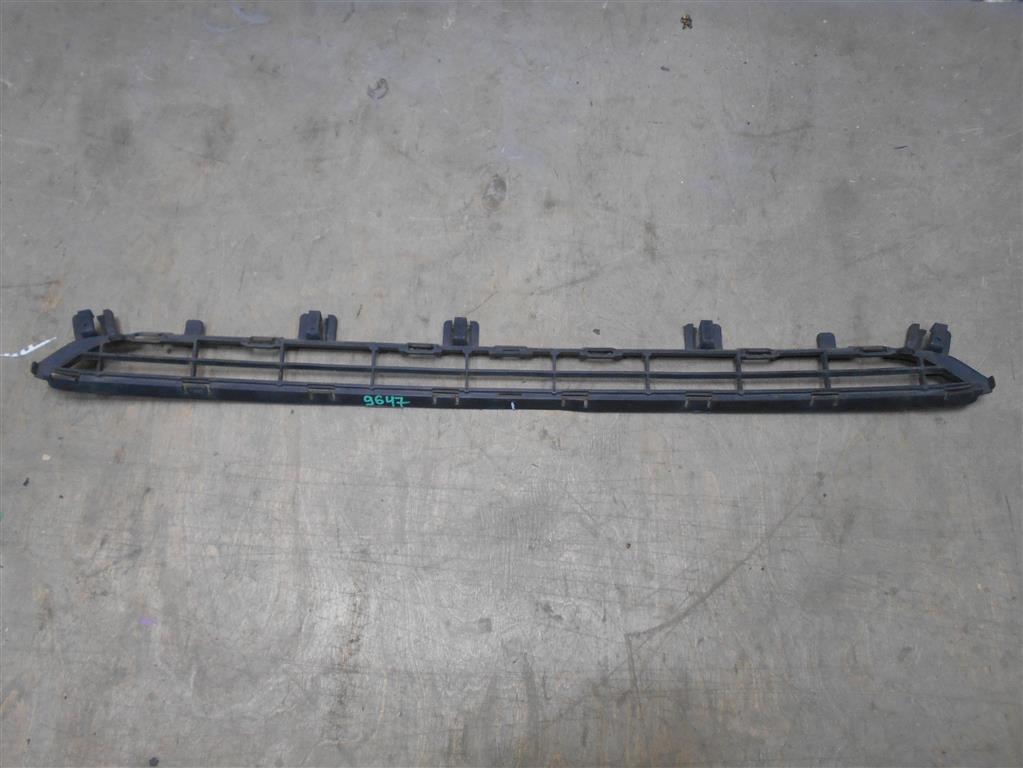 Peugeot 3008 2010-2016 для Решетка в бампер центральная