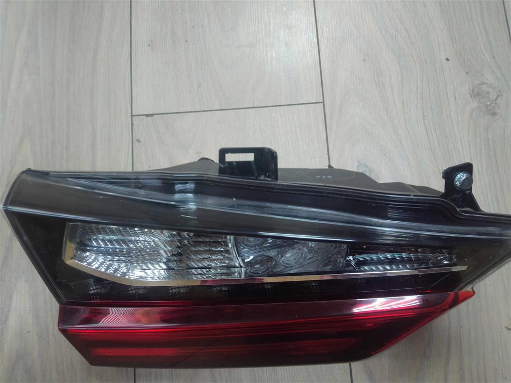 Lexus RX 350/450H 2017-2019 для Фонарь задний внутренний левый Lexus RX 350/450H 2017-2019 для Фонарь задний внутренний левый