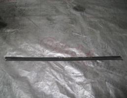 Уплотнитель стекла передней двери для Renault Megane II 2002-2009  запчасти бу