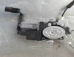 Мотор стеклоподъемника передний правый для Chevrolet Captiva (C100) 2006-2011  запчасти бу