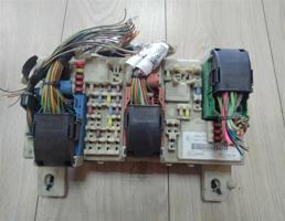 Блок предохранителей для Ford Focus II 2008-2011  запчасти бу