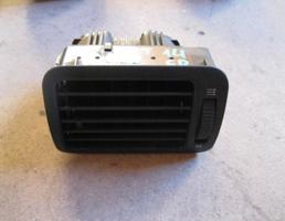 Дефлектор воздушный для Skoda Octavia 1997-2000  запчасти бу