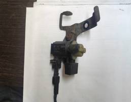 Клапан электромагнитный для Opel Astra H / Family 2004-2015  запчасти бу