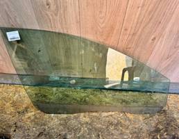 Стекло двери передней правой для Ford Focus II 2008-2011  запчасти бу