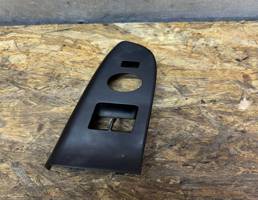 Накладка блока управления стеклоподъемниками для Kia Ceed 2007- 2012  запчасти бу