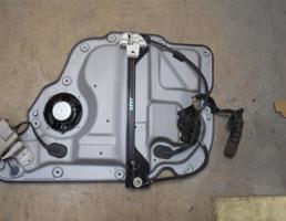 Стеклоподъемник электр. задний левый для VW Touran 2003-2010  запчасти бу