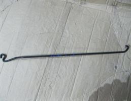 Держатель капота для Ford Focus II 2008-2011  запчасти бу