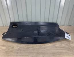 Воздуховод радиатора верхний для Renault Megane III 2009-2016  запчасти бу