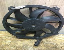 Вентилятор радиатора для Peugeot 308 2007-2011  запчасти бу