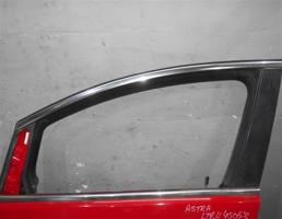 Молдинг передней левой двери для Opel Astra J 2010 -  запчасти бу